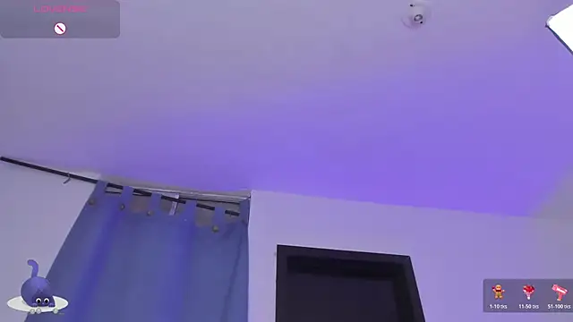 XXX chat uživo modela roseliam25