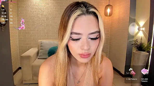 Živý XXX chat JuanitaClay