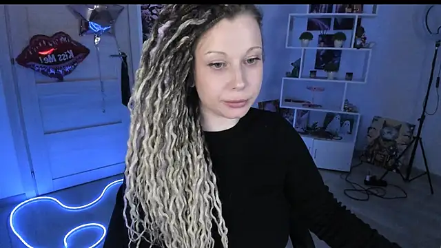 HoneySallyMoore's Live XXX Chat