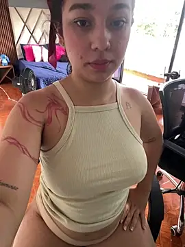 lana_rousse01のライブXXXチャット