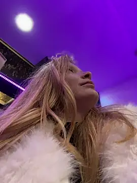 AnastasiaAniess' Live XXX Chat