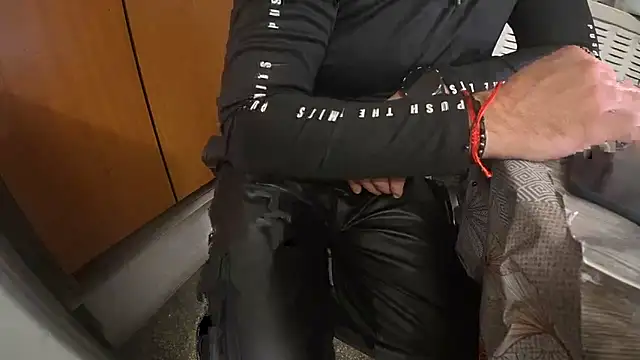 Chatroom XXX en direct de TARKAN1