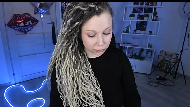 HoneySallyMoore: онлайн-секс-чат