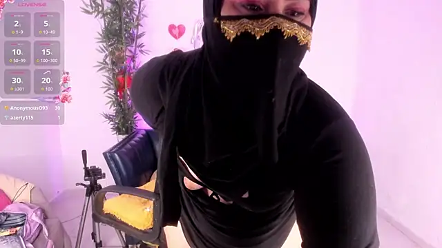 Chat XXX Live samanee_konn