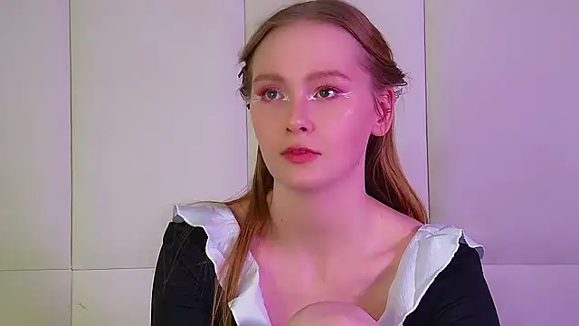 AgataFoxleyn Live XXX chat