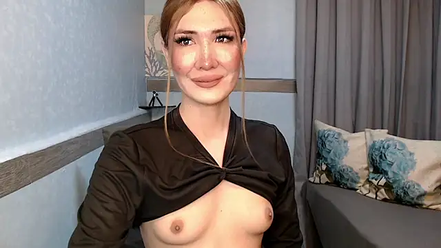 xMeganFucks69 Webcam-Show