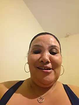 Curvy-Nthabi_X – webcam-show