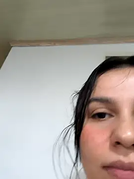 Daniela-rosee – Naživo XXX chat