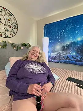 Kaitlyn_Winters élő XXX-chatje