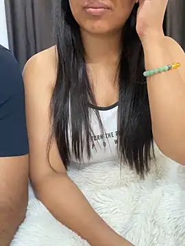 Онлайн чат XXX vickyandtania