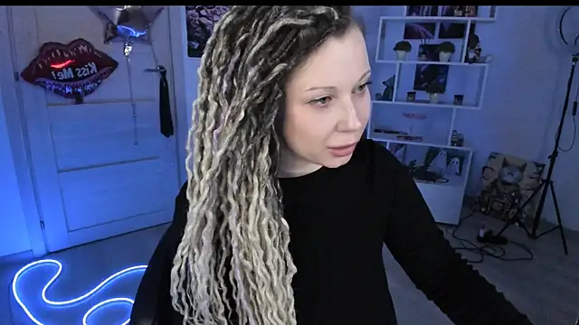 Chat XXX en directo de HoneySallyMoore