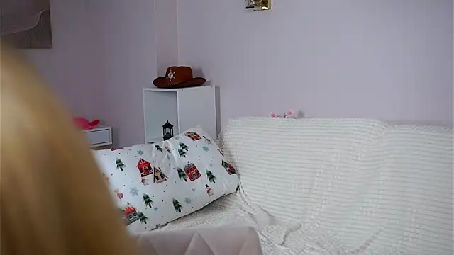 Chat +18 de SunnivaCovil ao vivo