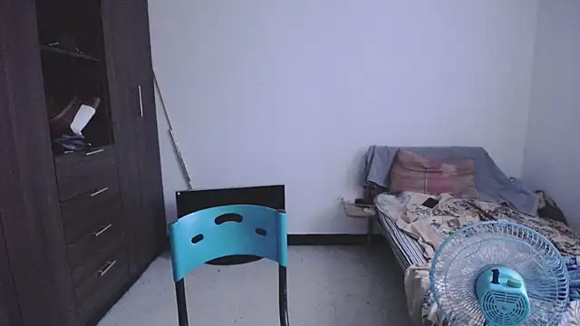 Chat XXX en directo de Mirage_Sertori