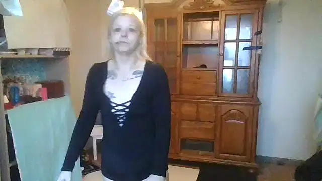 LunaShowers69 在線直播表演