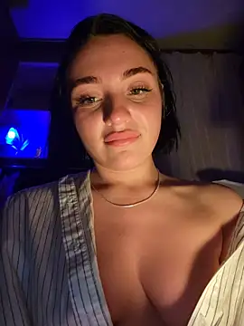 _GoodGiiirl_ Live XXX-chat