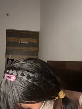 KavyaCurves – Naživo XXX chat