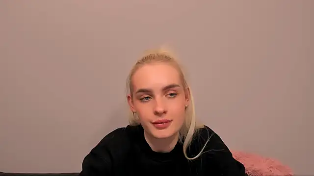 Chat +18 de OliviaKisss ao vivo