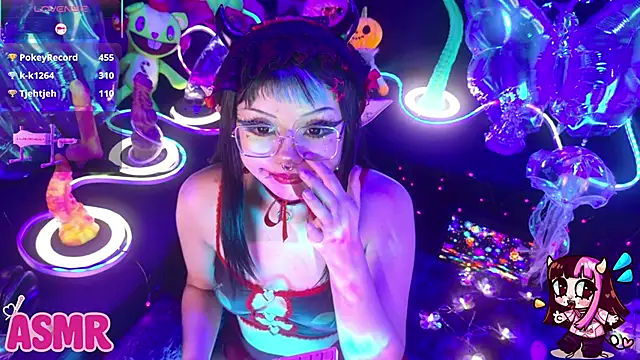 LaytonBox élő XXX-chatje