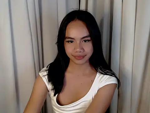 Pertunjukan Kamera Web Ariluvsyou