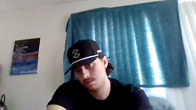 โชว์เว็บแคมของ Tallhungandcloudy