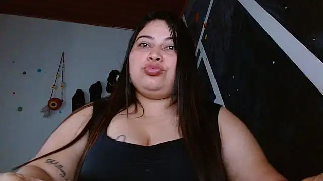 Chat +18 de chiquitasexihot ao vivo