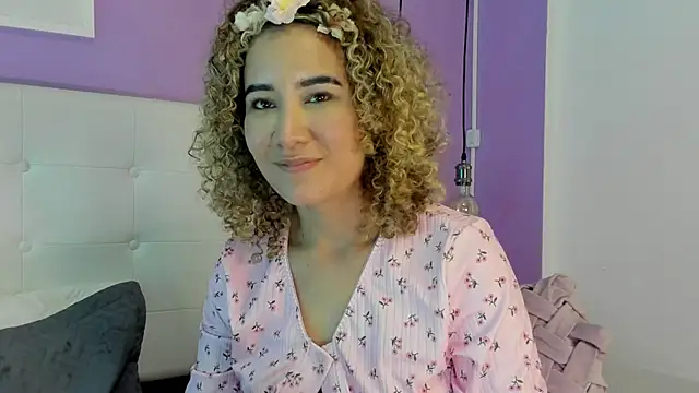 Charlotte11-11 লাইভ XXX চ্যাট