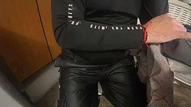 TARKAN1 라이브 XXX 채팅