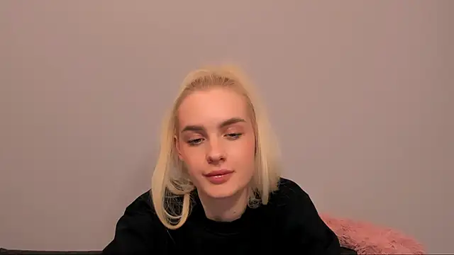 OliviaKisss – Live XXX-chat