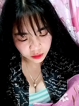 Nul-chal Adlı Modelin Web Kamerası Şovu