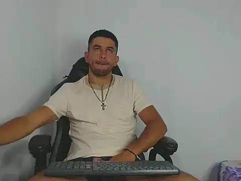 Chat XXX ao vivo de _Grasshopper