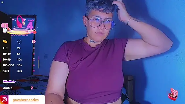 Yessi_rousse élő XXX-chatje