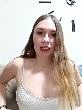 KisaVixen Webcam Show