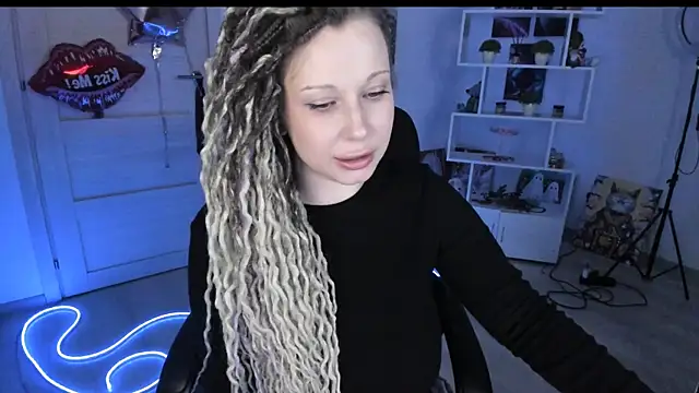 XXX chat uživo modela HoneySallyMoore