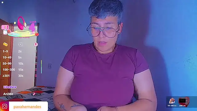 Yessi_rousse élő XXX-chatje