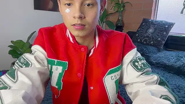 แชท XXX สดของ Andy_Belier23