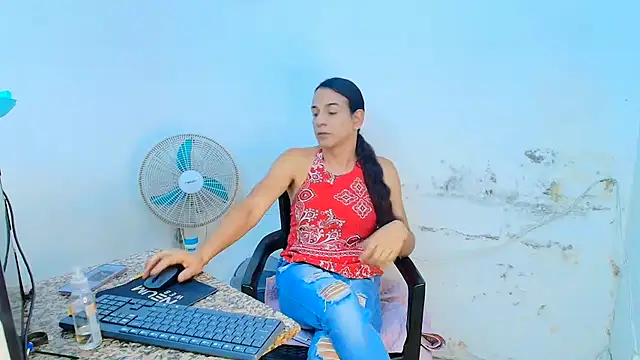 Oh_TiqueのライブXXXチャット