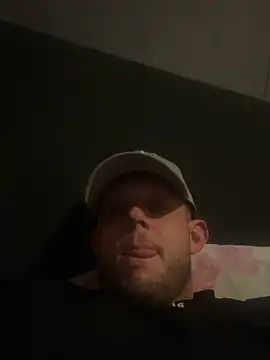 Geilalfaro 现场XXX聊天