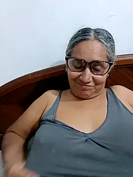 _candi লাইভ XXX চ্যাট