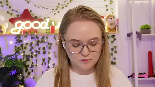 MonicaAsis 现场XXX聊天