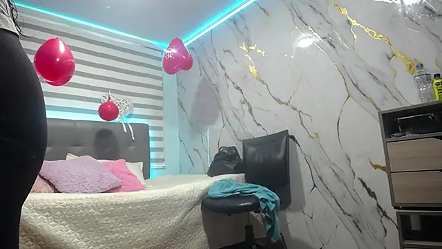 Webkamerová show kylievoosx