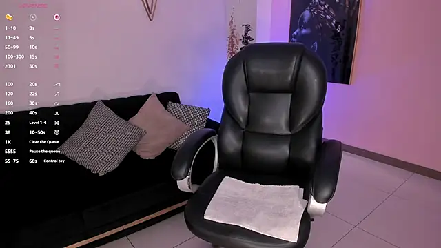 Chatroom XXX en direct de LizzHamilton__