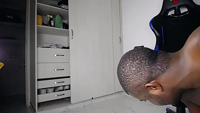 Chat XXX Live MAXJONES_2