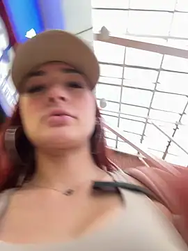 Chat +18 de ariiel_ ao vivo