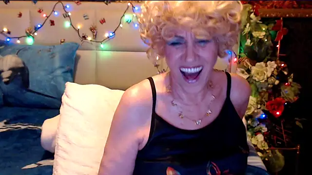 HappyWomanOnn Webbikameraesitys