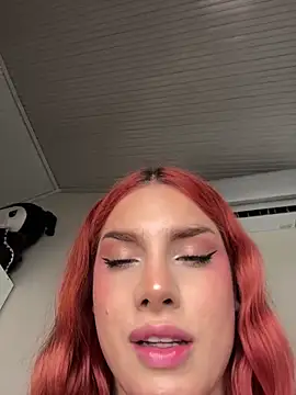 devlin_nurmi Adlı Modelin Canlı XXX Sohbeti