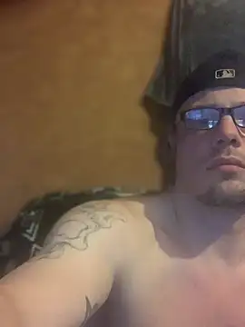 Ldnick69 Show in webcam