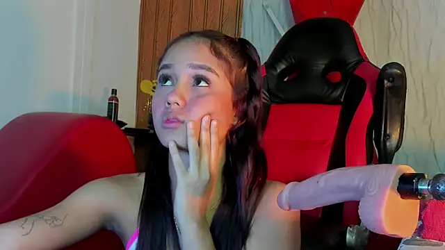 MarianaManzur: онлайн-секс-чат