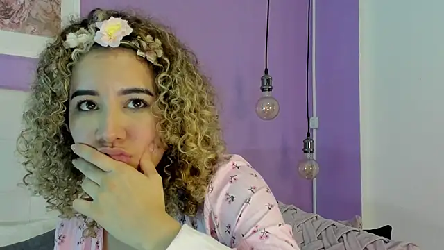 دردشة Charlotte11-11 الجنسية المباشرة