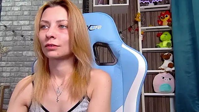 karo123421 Chat XXX live