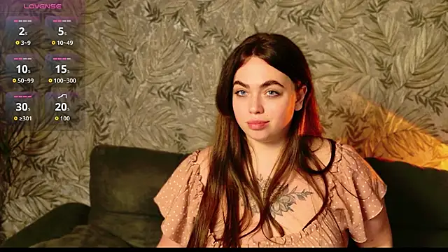 AliraX's Live XXX Chat